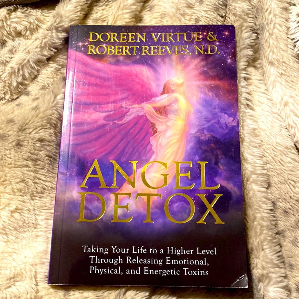 Angel Detox by Doreen Virtue.